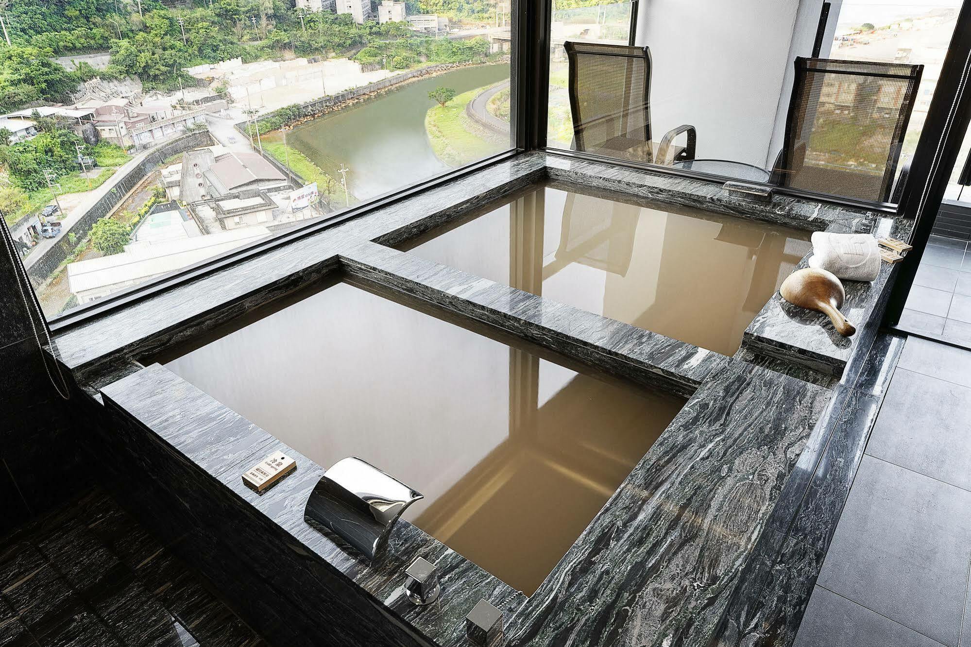 Lakeshore Hotel Suao Exterior photo